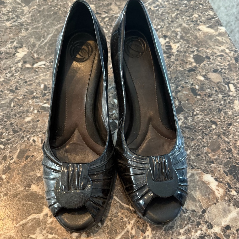 Naturalizer Black Peep-Toe Heels